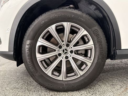 Used 2024 Mercedes-Benz GLC 300 image 12