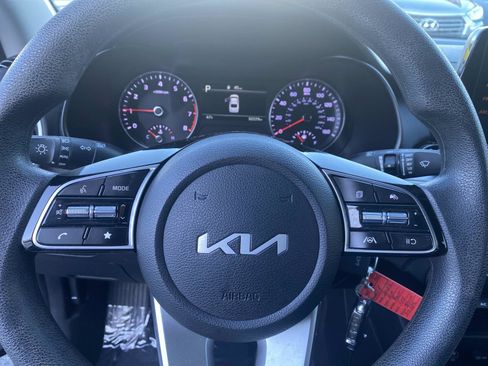 Used 2023 Kia Forte LXS w/ LXS Technology Package image 13