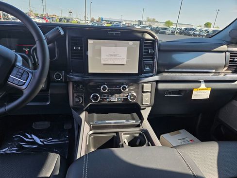 New 2026 Ford F550 4x4 Crew Cab Super Duty image 14