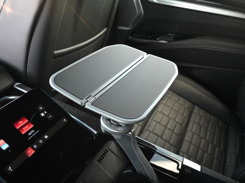 Used 2025 Cadillac Escalade V image 13