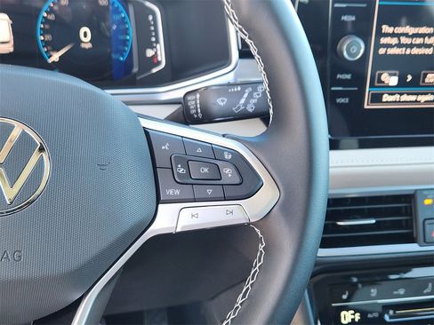 New 2026 Volkswagen Taos SEL image 9