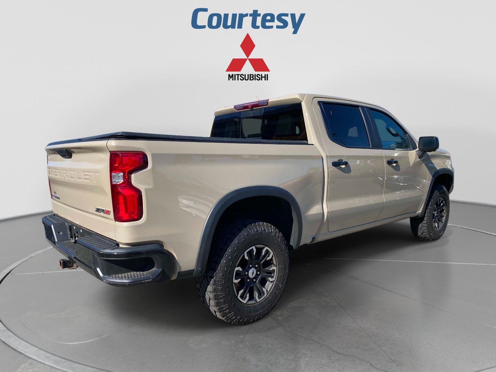 Used 2023 Chevrolet Silverado 1500 ZR2 AWD/4WD image 7