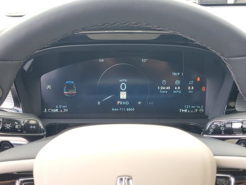 New 2026 Lincoln Corsair Premiere image 19