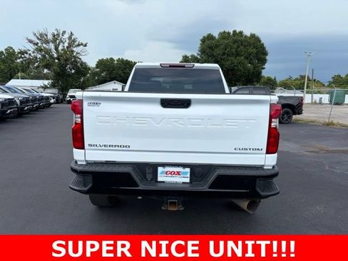 Used 2023 Chevrolet Silverado 2500 Custom w/ Custom Value Package AWD/4WD image 5