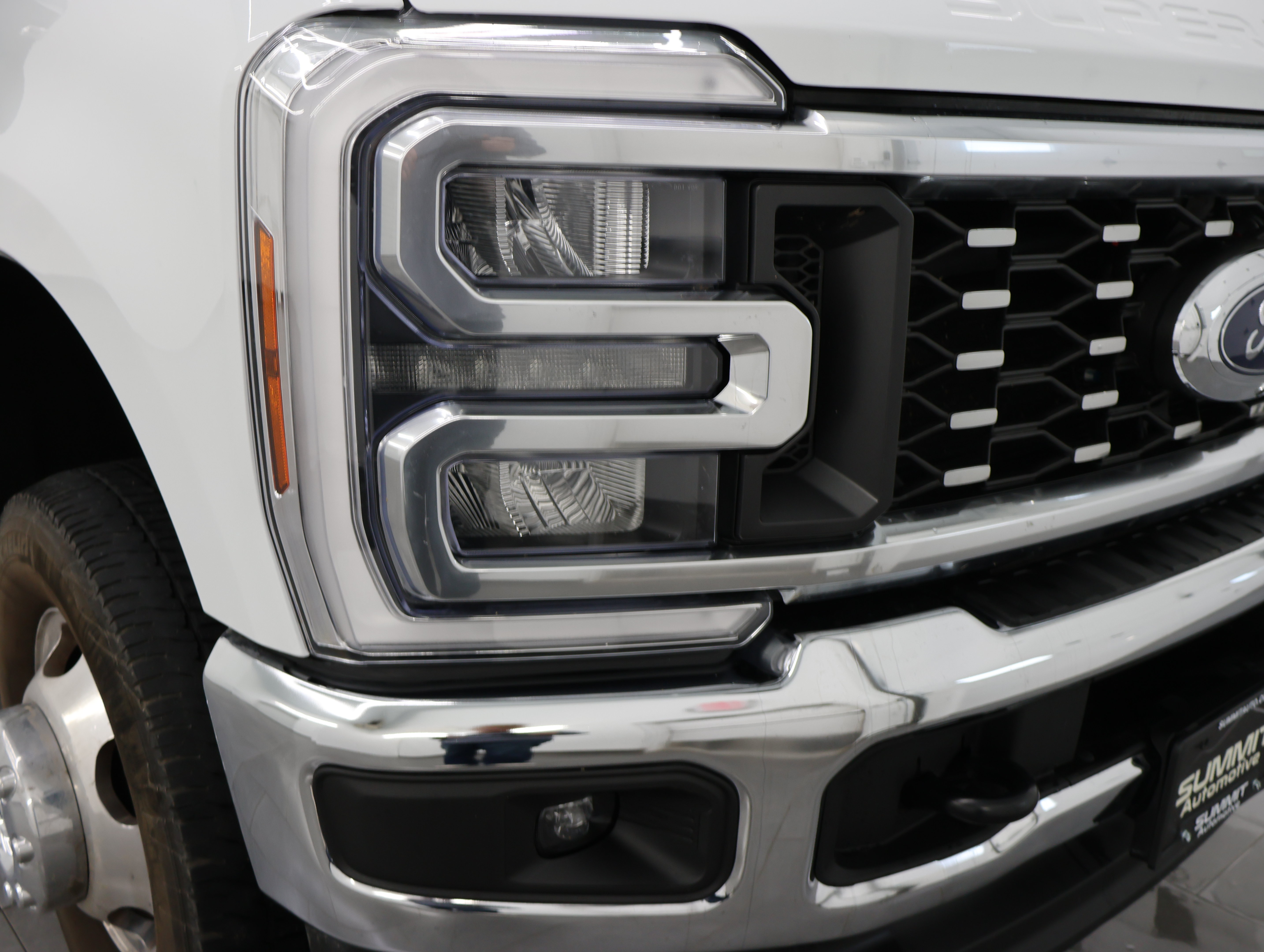 Used 2025 Ford F350 Lariat w/ Chrome Package AWD/4WD image 22