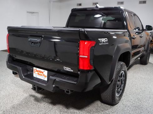 Used 2024 Toyota Tacoma TRD Off-Road AWD/4WD image 7