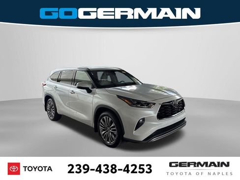 Used 2022 Toyota Highlander Platinum AWD/4WD image 12