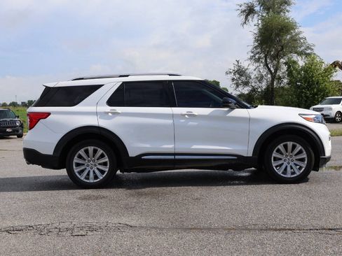 Used 2020 Ford Explorer Limited w/ Class III Trailer Tow Package AWD/4WD image 7