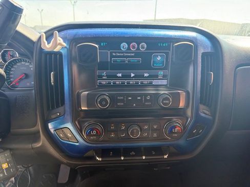 Used 2015 Chevrolet Silverado 1500 LT w/ LT Convenience Package AWD/4WD image 9