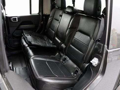 Used 2021 Jeep Gladiator Overland w/ Popular Equipment Package image 12