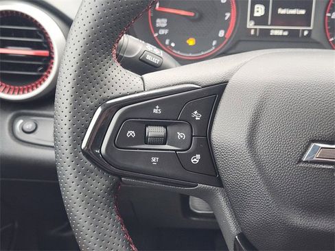 Used 2024 Chevrolet Trax RS FWD image 28