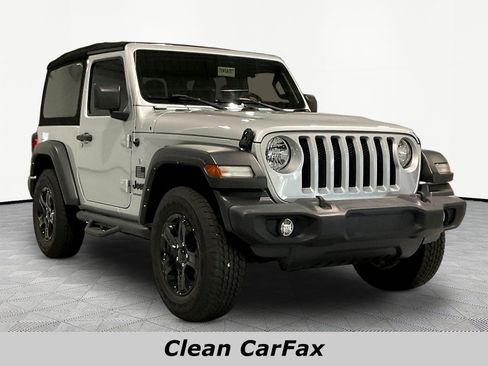 Used 2022 Jeep Wrangler Sport AWD/4WD image 3