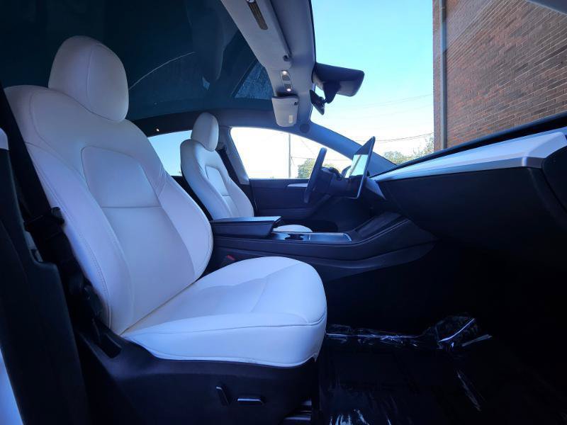 Used 2023 Tesla Model Y AWD image 59