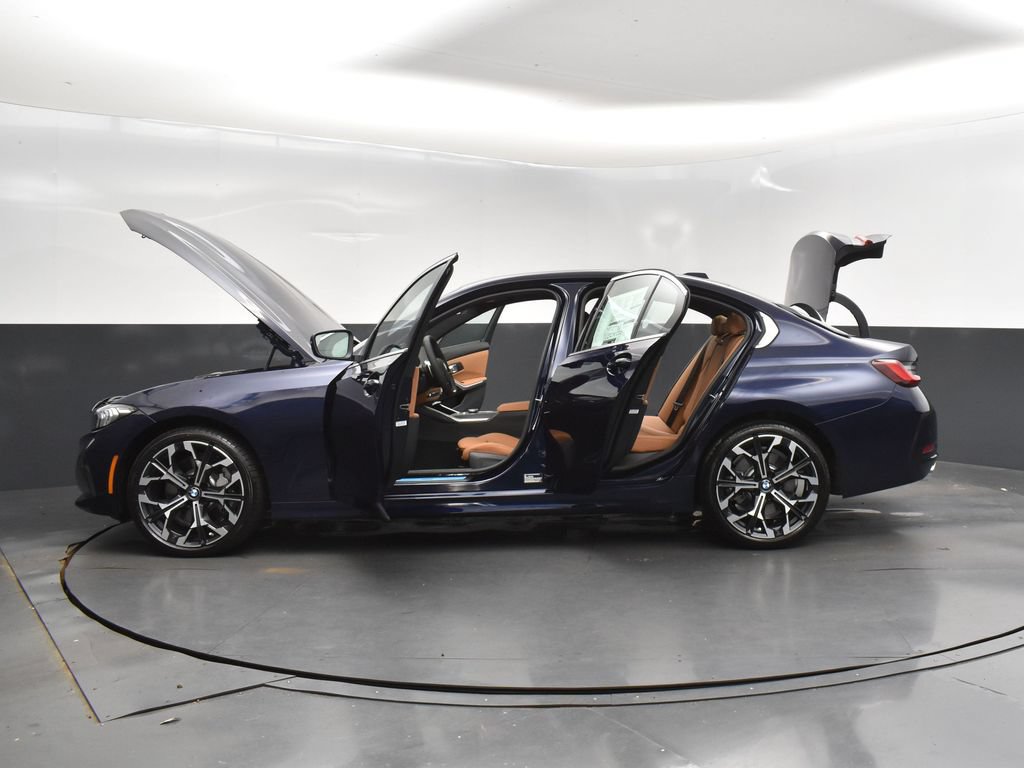 Used 2026 BMW 330i Sedan w/ Convenience Package RWD image 46