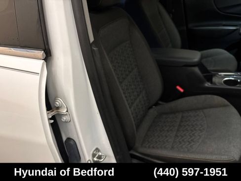 Used 2022 Chevrolet Equinox LT FWD image 24