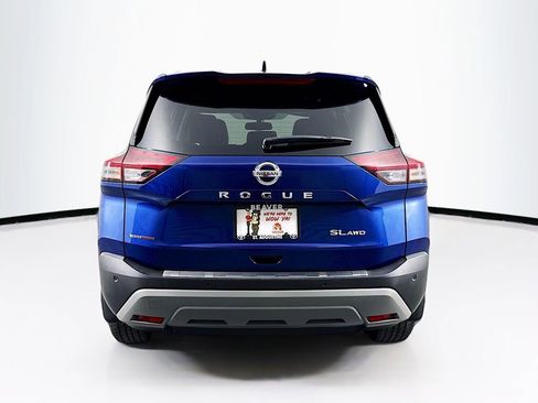 Used 2021 Nissan Rogue SL w/ Premium Package image 8
