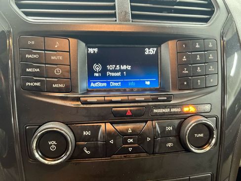 Used 2019 Ford Explorer FWD image 14