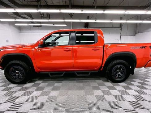 Used 2025 Nissan Frontier PRO-4X w/ Pro Convenience Package image 13