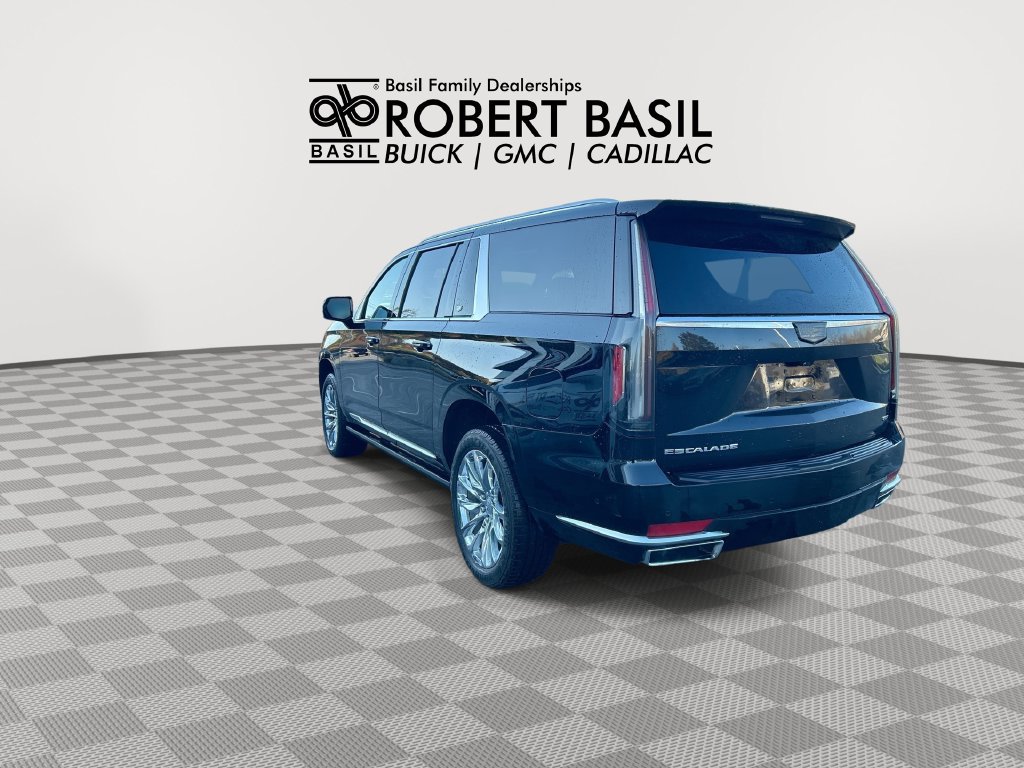 Used 2024 Cadillac Escalade ESV Premium Luxury Platinum w/ Heavy-Duty Trailer Package AWD/4WD image 6