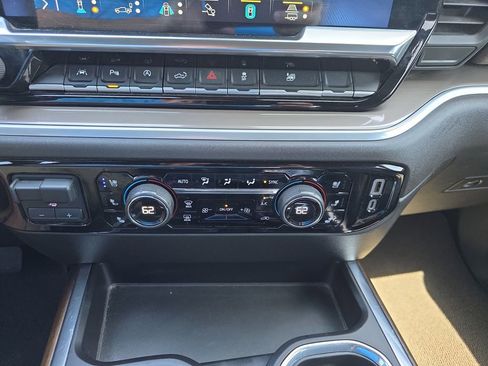 Used 2022 Chevrolet Silverado 1500 High Country image 28