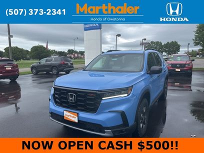 New 2025 Honda Pilot TrailSport