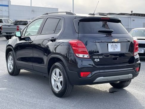 Certified 2022 Chevrolet Trax LT w/ LT Convenience Package image 10