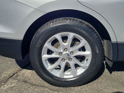 Used 2019 Chevrolet Equinox LS FWD image 5