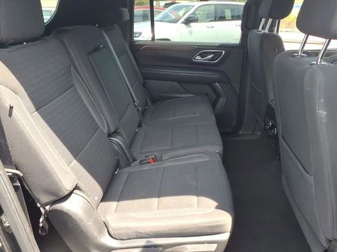 Used 2022 Chevrolet Suburban LS AWD/4WD image 7