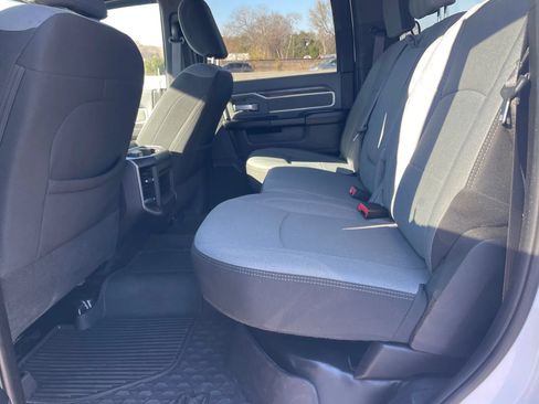 Used 2021 RAM 2500 Big Horn w/ Level 1 Equipment Group AWD/4WD image 22