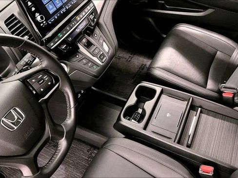 Used 2025 Honda Odyssey EX-L image 17