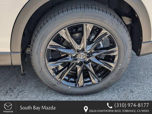 New 2025 MAZDA CX-5 Carbon Edition image 5
