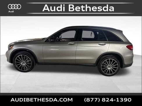 Used 2019 Mercedes-Benz GLC 300 4MATIC image 4