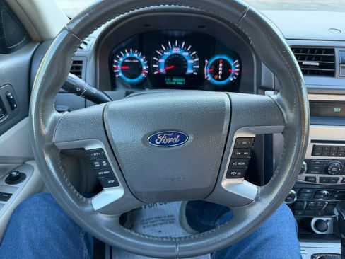 Used 2011 Ford Fusion SEL FWD image 26
