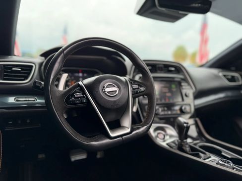 Used 2023 Nissan Maxima SR w/ Sport Mat Group FWD image 20