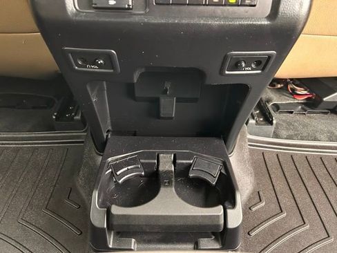 Used 2013 Toyota Sequoia Platinum image 48