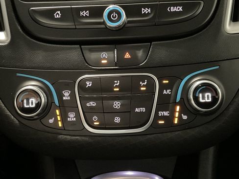 Used 2024 Chevrolet Malibu LT FWD image 15