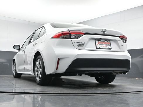 New 2026 Toyota Corolla LE FWD image 31