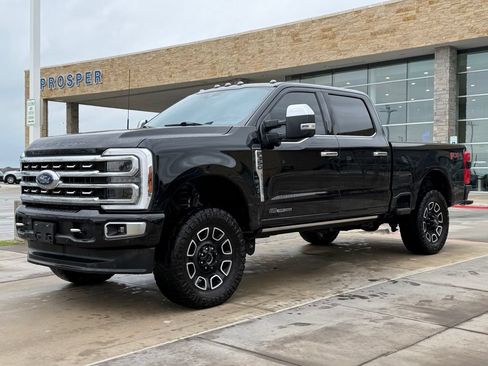 Used 2024 Ford F350 Platinum w/ FX4 Off-Road Package AWD/4WD image 7