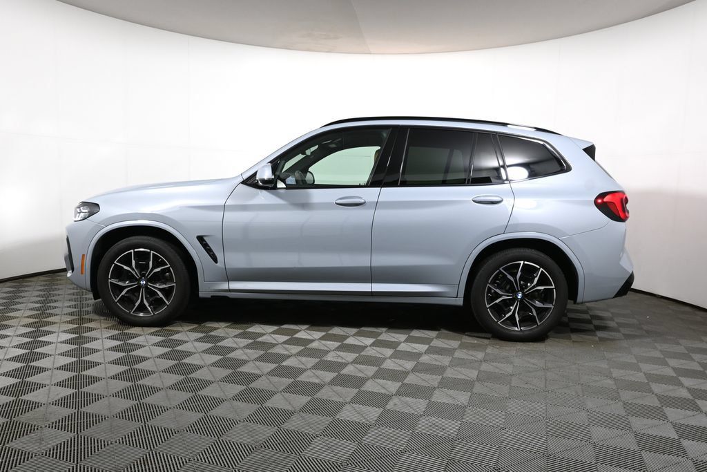 Certified 2024 BMW X3 xDrive30i w/ Premium Package AWD/4WD image 2