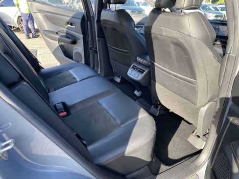 Used 2023 Nissan Ariya FWD image 19
