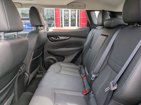 Used 2018 Nissan Rogue Sport SL w/ SL Premium Package FWD image 15