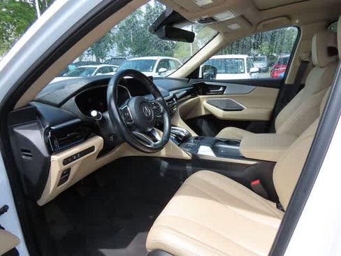 Used 2022 Acura MDX SH-AWD image 2