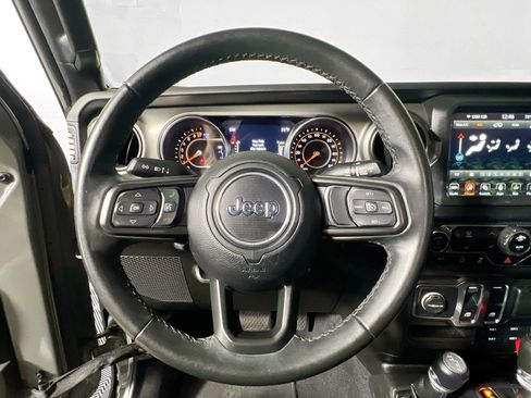 Used 2022 Jeep Wrangler Sport AWD/4WD image 17