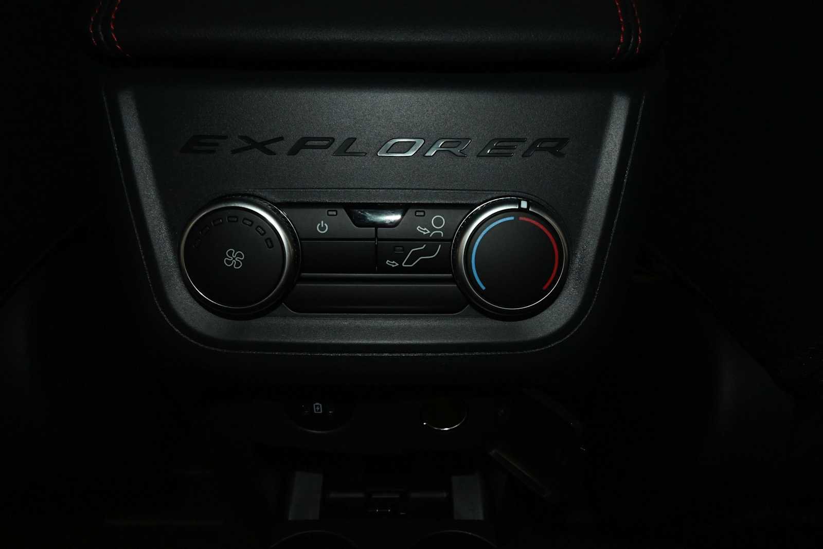 New 2026 Ford Explorer ST-Line AWD/4WD image 15