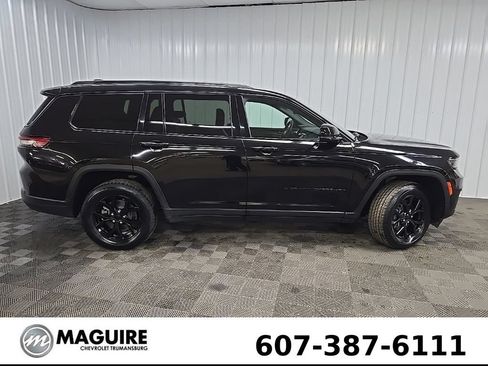 Used 2024 Jeep Grand Cherokee L Laredo AWD/4WD image 2