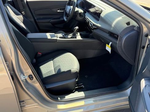New 2026 Nissan Sentra SV FWD image 22