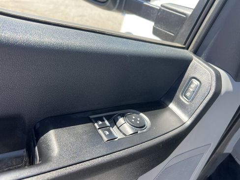 Used 2023 Ford F550 2WD Regular Cab Super Duty image 26