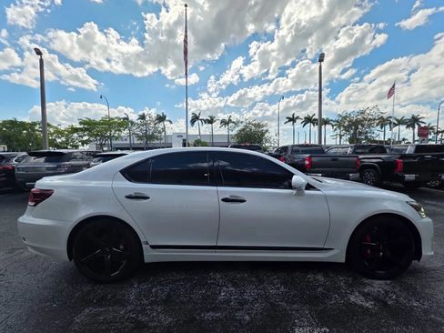 Used 2014 Lexus LS 460 w/ Comfort Package RWD image 8