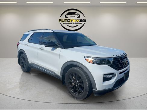 Used 2020 Ford Explorer Limited RWD image 1