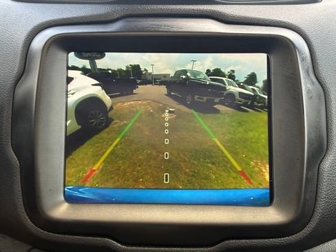 Used 2022 Jeep Renegade Trailhawk w/ Sun/Sound Group AWD/4WD image 19